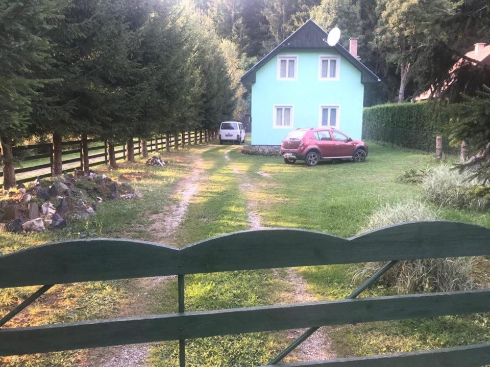 Pataki Kulcsoshaz Villa Izvoare  Exterior photo